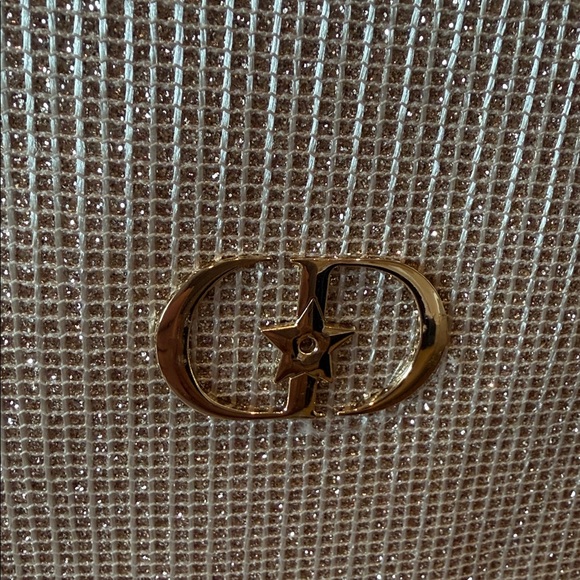 Dior Beauty Line. A gorgeous Gold Tone Perfect Sized Tote Bag - Picture 2 of 10